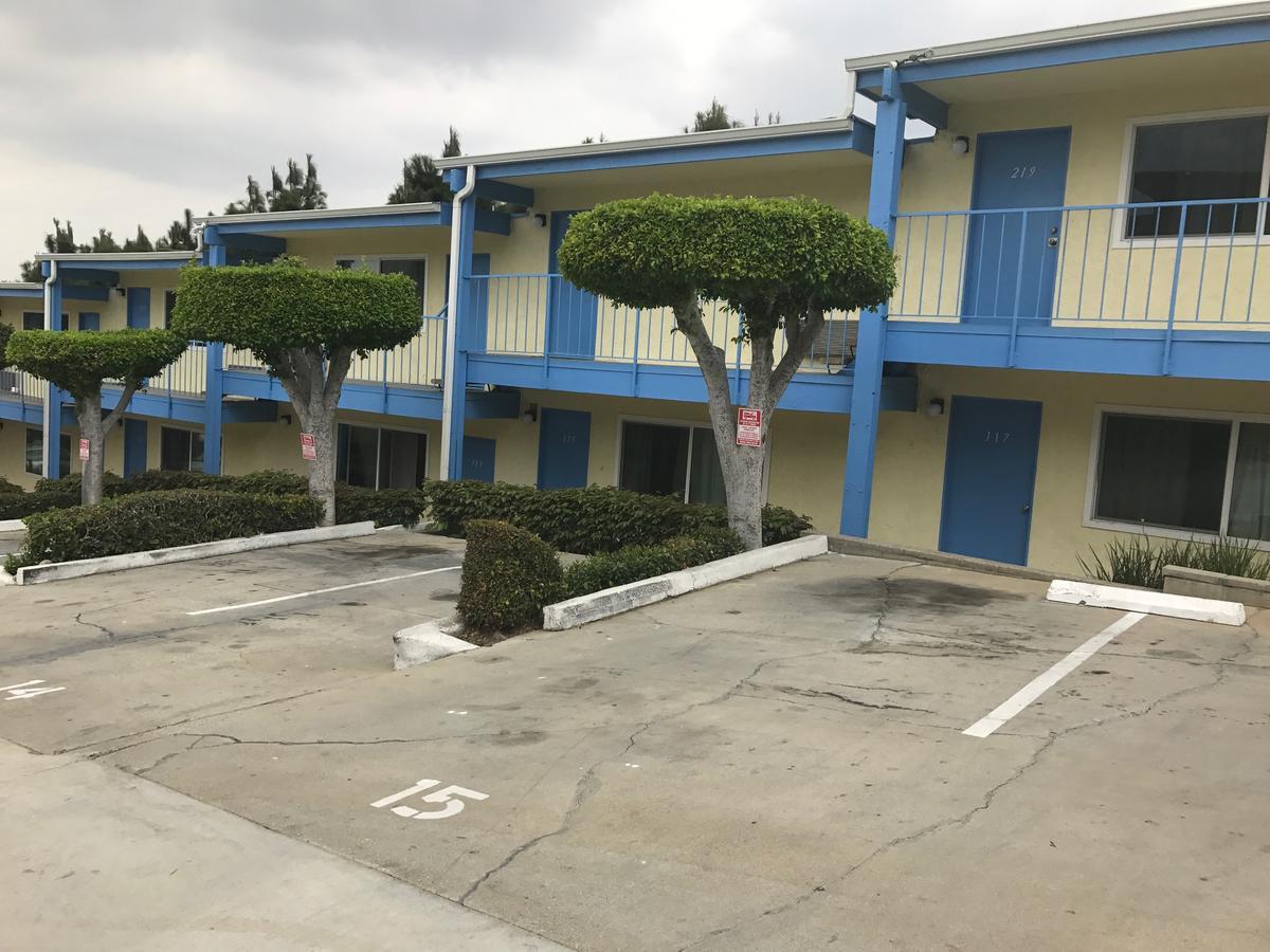 King Lodge Motel Monterey Park Eksteriør bilde