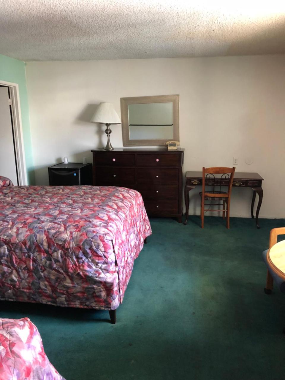 King Lodge Motel Monterey Park Eksteriør bilde